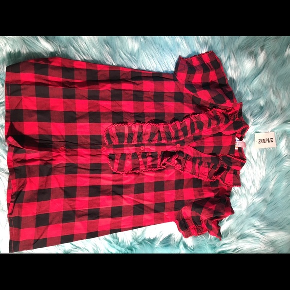 New!! MLNY top with perfect color combination - Picture 1 of 5